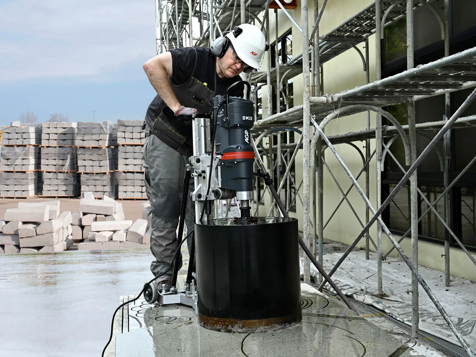 AGP DM20 - Vysokofrekvenční jádrová vrtačka na mokro, pro vrtání do železobetonu až Ø500 mm